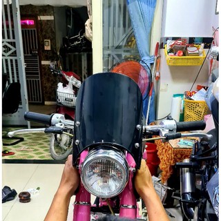 kính chắn gió xe 67