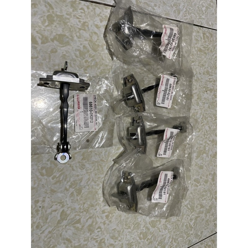 Hạn chế  cửa TOYOTA INNOVA HILUX FORTUNER VIOS CAMRY COROLLA ALTIS YARIS XỊN CHÍNH HÃNG