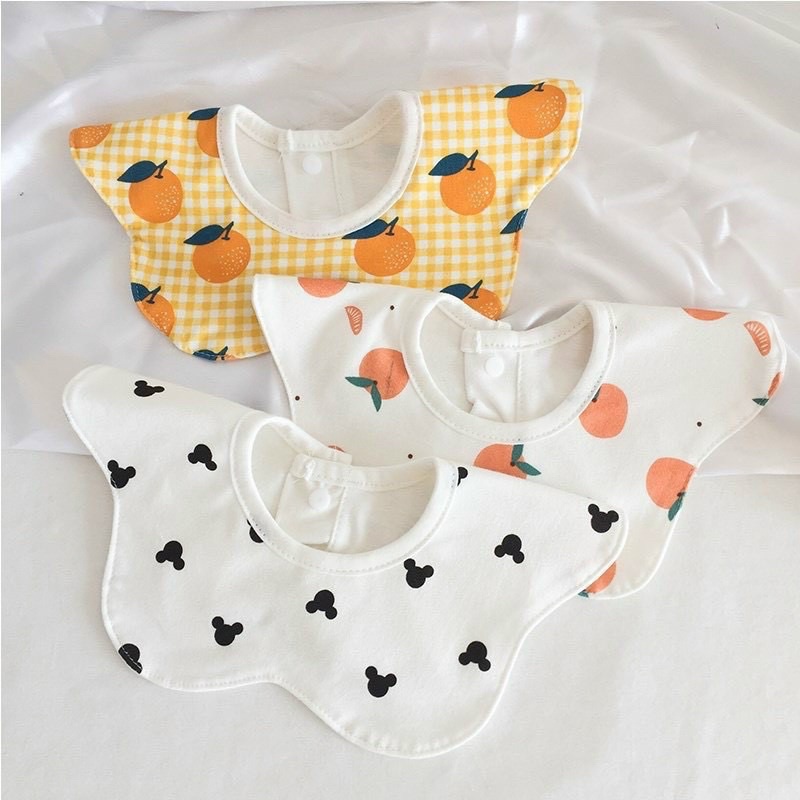 Set 3 yếm cổ tròn cánh hoa vải cotton mềm mại, dễ thương cho bé