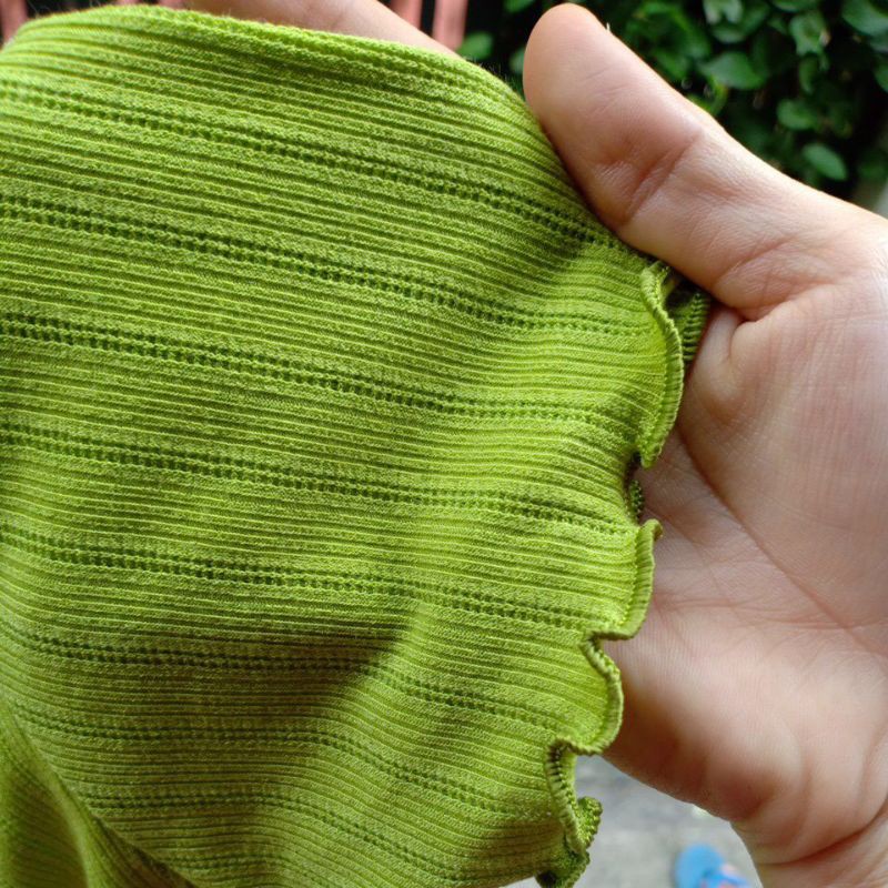 Áo Croptop Ulazzang Xẻ Cổ Chất Gân Đũa Xịn LaCa, Áo Kiểu Cổ V Nữ C5-1 | BigBuy360 - bigbuy360.vn