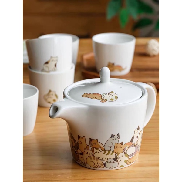 Bộ ấm chén trà họa tiết Mèo thiết kế bởi nghệ nhân Nhật Bản làm thủ công và vẽ tay hợp làm quà Tân Gia sắm về nhà mới