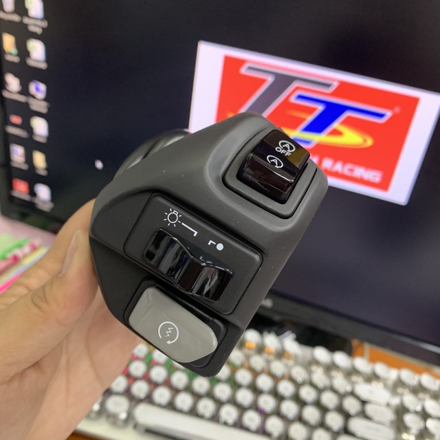 Cùm NVX zin chính hảng