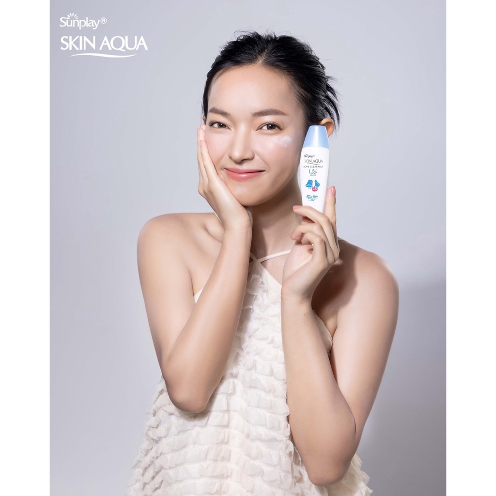 Sữa chống nắng dưỡng ẩm, ngừa mụn, kiềm dầu Sunplay Skin Aqua ACNE CLEAR MILK SPF50+ PA++++ 25g