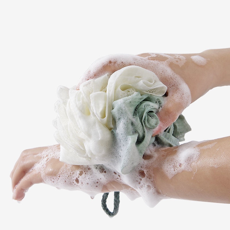 Bông tắm lưới mềm mại hai màu dùng vệ sinh làm sạch cơ thể tiện lợi