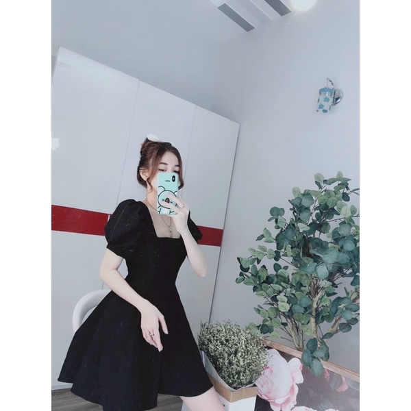 Đầm tay phồng cổ vuông có mút ngực, có túi Linh Htt