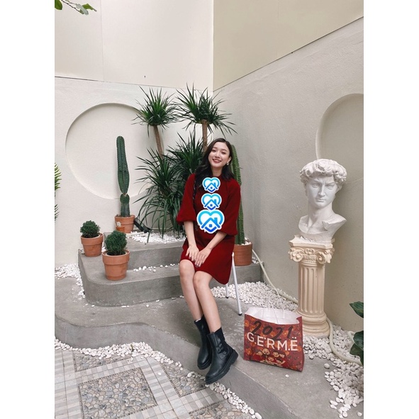 Váy nhung đỏ tay bồng xoè cổ tim tết và trung thu