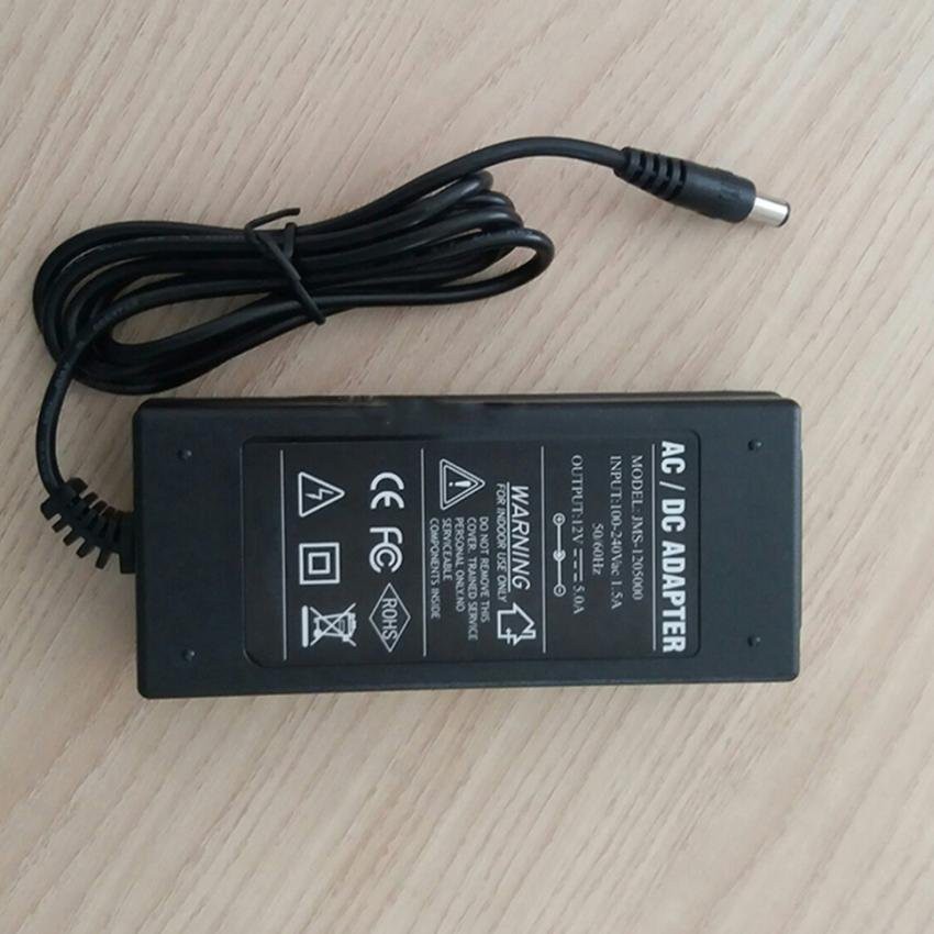 Máy bơm mini đa năng 12V/60W tặng kèm adapter