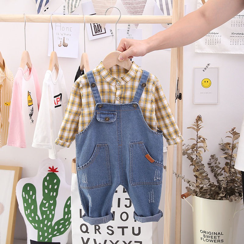 Quần yếm denim dễ thương cho bé trai