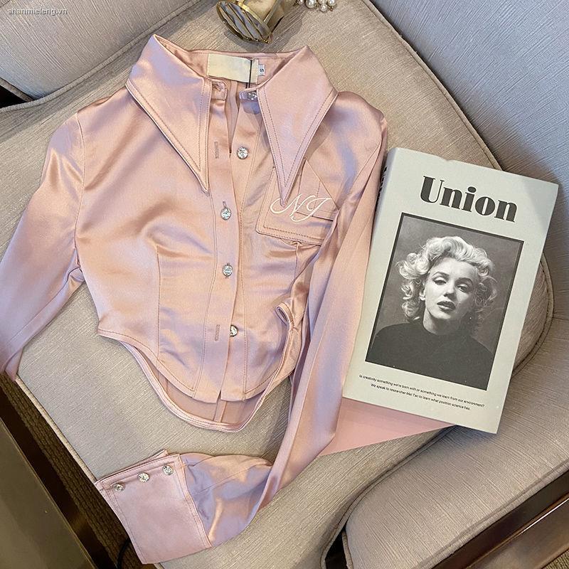 Áo sơ mi tay dài dáng ngắn phong cách thời trang sành điệu cho nữ