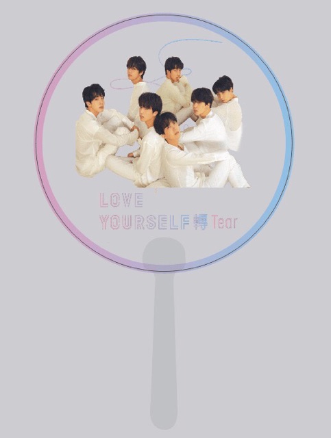 Quạt cán trong BTS album Love Yourself Tear