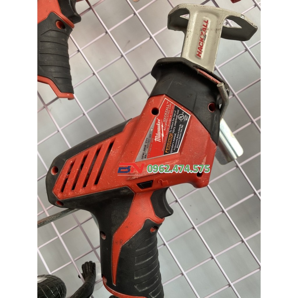 BN, Thân máy bãi, cưa kiếm có than Milwaukee m12 2420-20