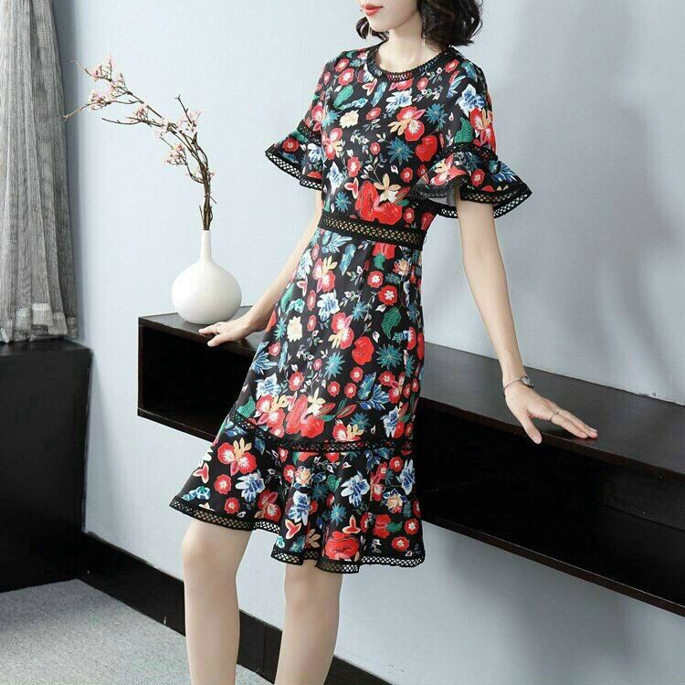 Hàng qc - Đầm body đuôi cá lụa hoa phối viền ren cao cấp - BH43