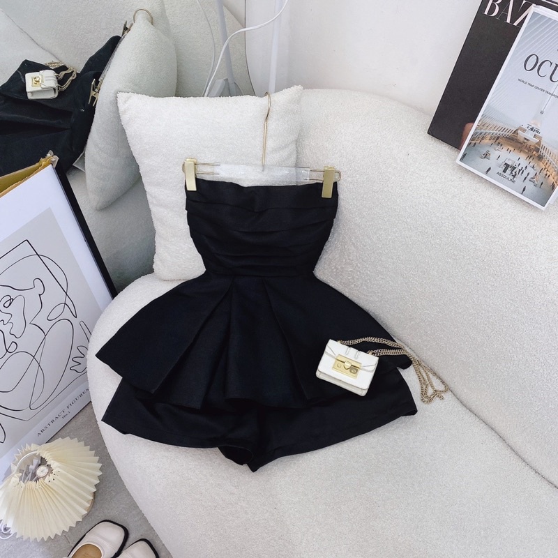 Set áo ống vạt xéo nơ lưng kèm quần shorts đen