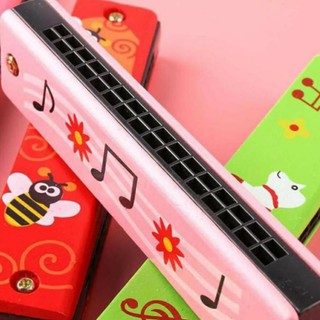 Kèn harmonica giúp bé cảm thụ âm nhạc