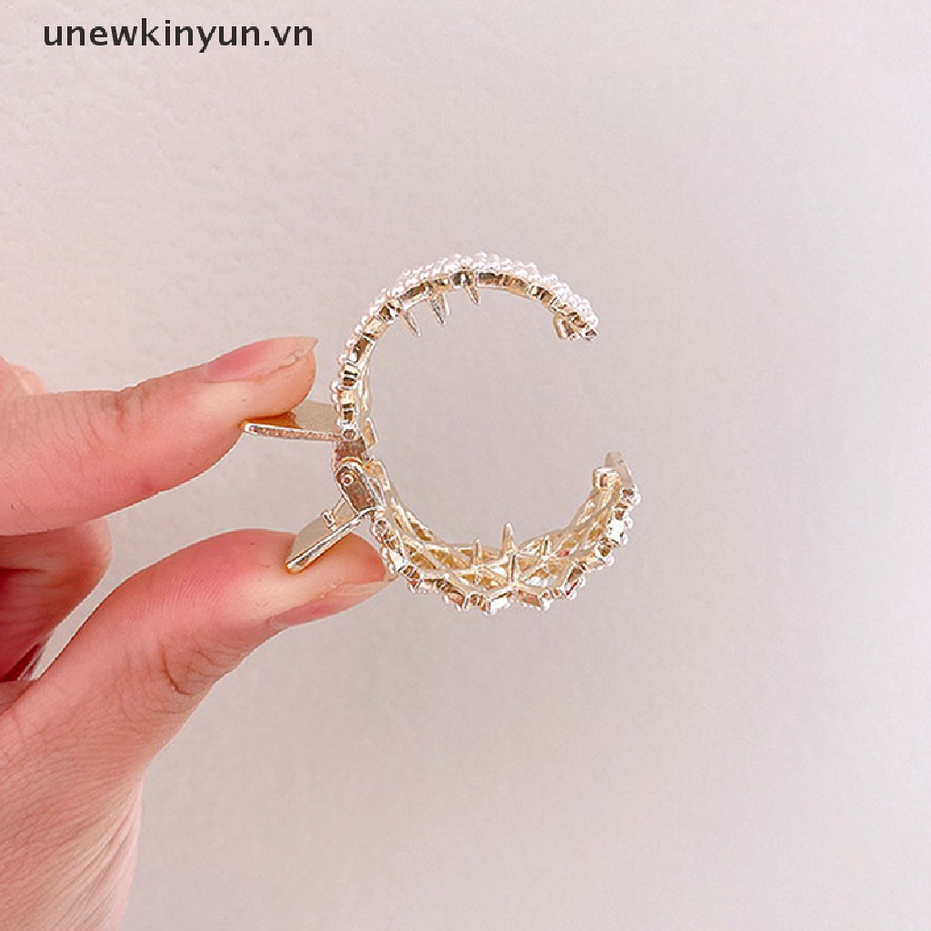 Kẹp Tóc Chống Chảy Xệ Hình Cá Mập Độc Đáo Dành Cho Nữ