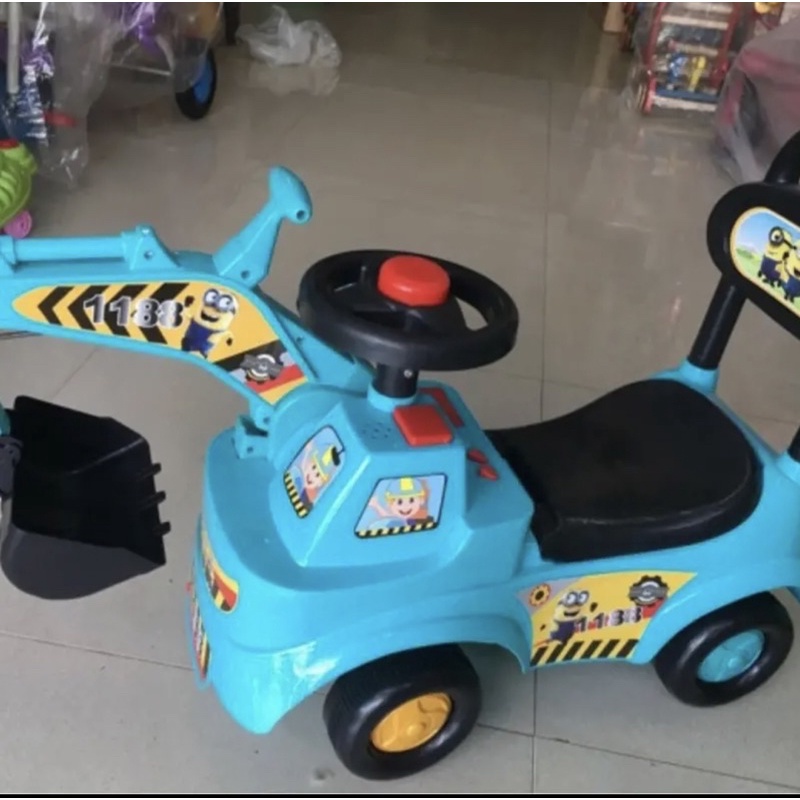 Xe cẩu cho bé có nhạc có còi có đèn