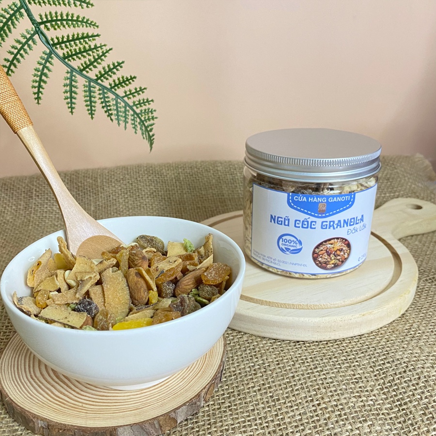 Granola ăn kiêng, hạt dinh dưỡng granola 500g GANOTI truyền thống mix 50% 7 loại hạt