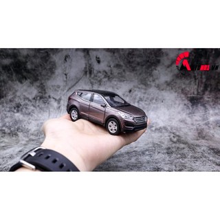 Mô hình xe hyundai santafe brown 1:36 welly 2052