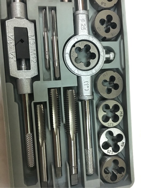 Bộ taro bàn ren tạo ren trong ngoài 12 chi tiết và 20 chi tiết loại tốt