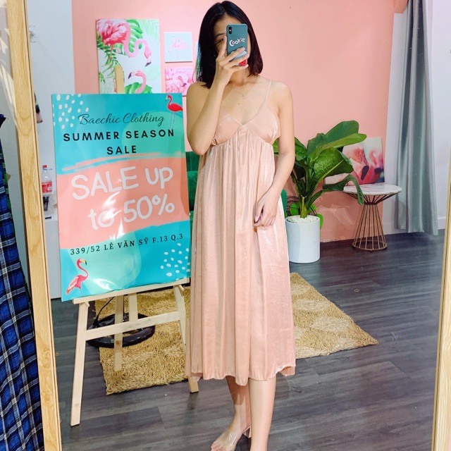 Đầm nhũ bạc hai dây màu nude