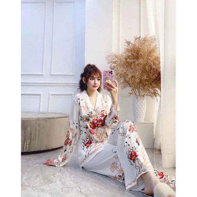 BD04 - Bộ ngủ lụa trắng hoa đỏ dây leo - MinMin’s Shop
