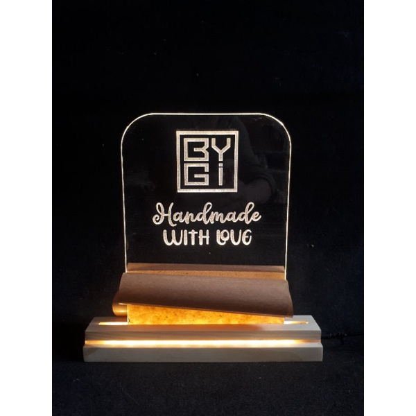 Tấm led khắc Thương Hiệu