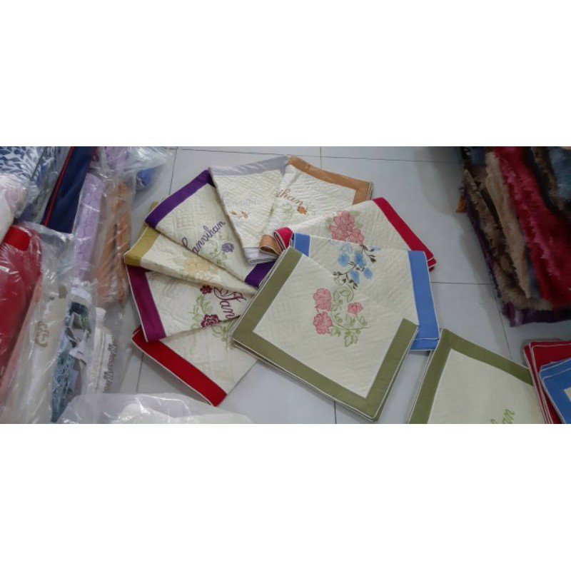 Vỏ gối satin thêu 40*60