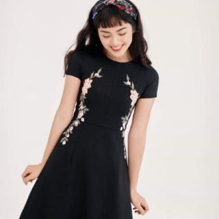 Váy Adore dress