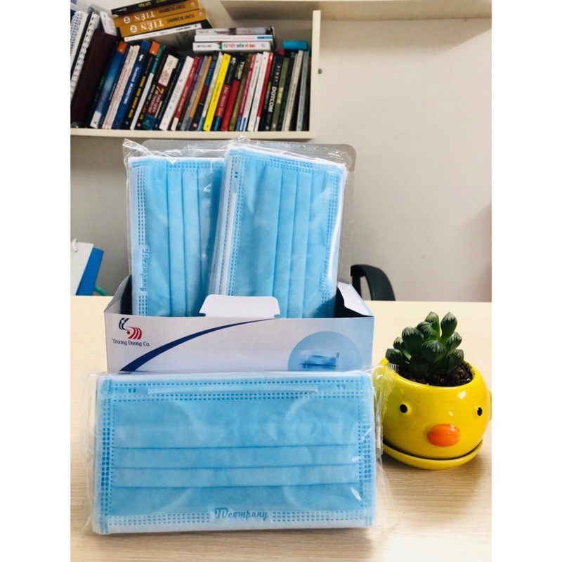 Khẩu trang y tế 4 lớp kháng khuẩn Trường Dương. Hộp 50 cái. Khẩu trang y tế kháng khuẩn. | BigBuy360 - bigbuy360.vn
