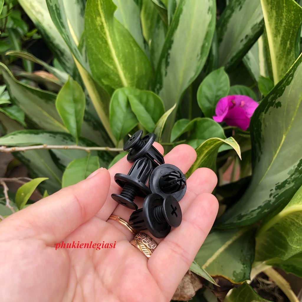 Nút Vít Nhựa 10mm Màu Đen Thay Thế Cho Xe Hơi hàng OEM Mitsubishi grandis