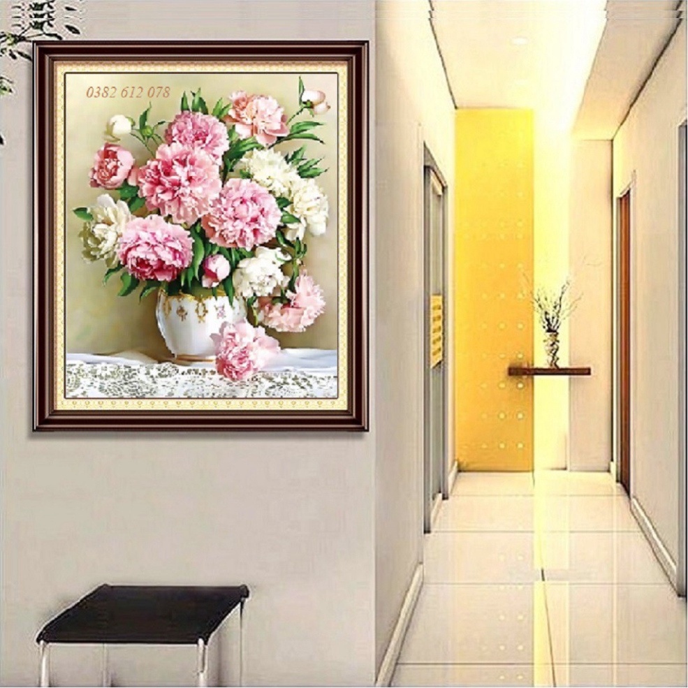 Tranh đính đá bình hoa KT:50x40cm. Tranh gắn đá chưa gắn.