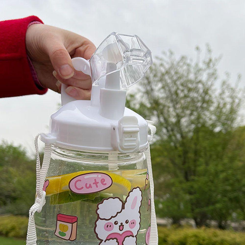 YIYU Bình Nước Dung Tích Lớn In Họa Tiết Hoạt Hình Kèm Ống Hút Và Dây Đeo Tiện Dụng Cho Bé