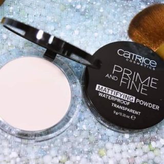 Phấn phủ chống thấm nước Catrice prime and fine