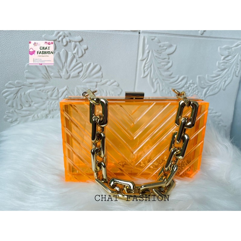 Ví clutch trong suốt phối quai xích cá tính