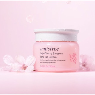 Dưỡng ẩm hoa anh đào innisfree