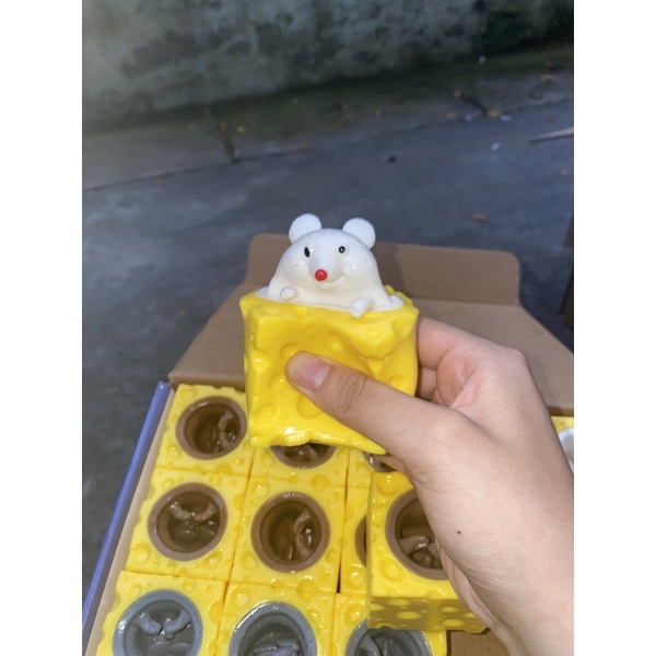 Đồ Chơi Bóp Chuột Giảm Căng Thẳng cho bé