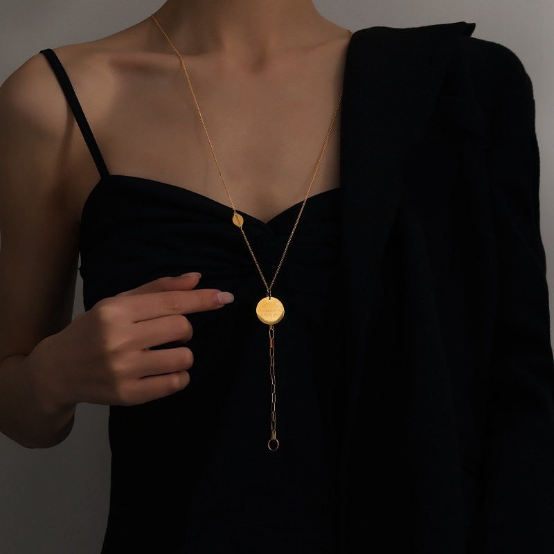 Vòng cổ Thiết Kế Thời Trang