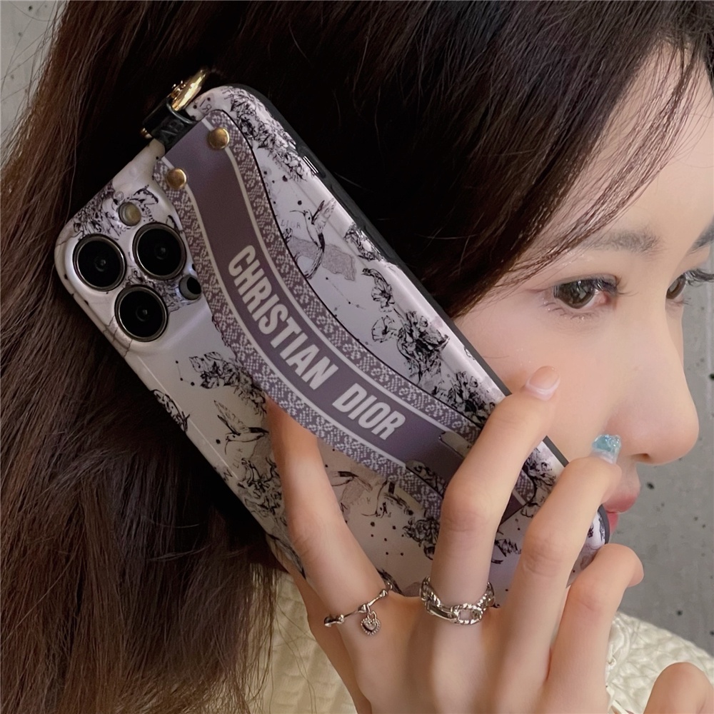 Ốp Điện Thoại In Logo Thời Trang Kèm Dây Đeo Cho IPhone 14 Pro max 14 Plus 13 Pro max 12 11 Pro max x xs max xr