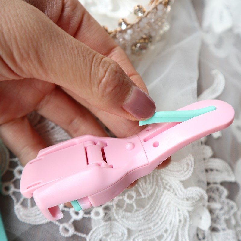 ♕Dụng Cụ Uốn Cong Lông Mi 3D Lâu Trôi Thiết Kế Di Động Tiện Dụng NO.7562