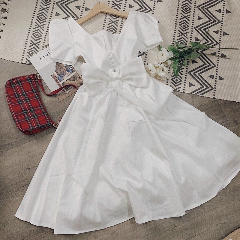 Đầm tay bồng cổ vuông nơ lưng xinh xắn | BigBuy360 - bigbuy360.vn