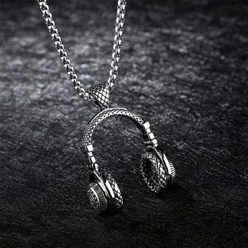 Dây Chuyền Thép Titan Dài 12 Phong Cách Cá Tính Cho Nam