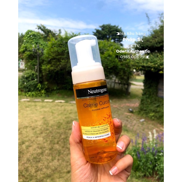 Sữa rửa mặt tạo bọt Neutrogena