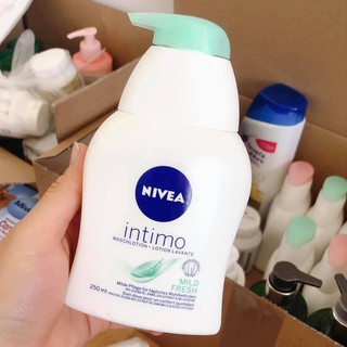 Dung dịch vệ sinh Phụ Nữ Nivea Intimo - 250ml