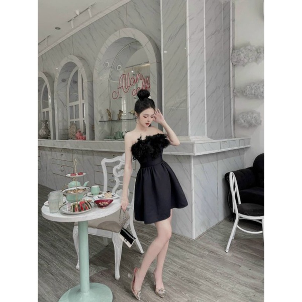 Đầm xòe lông vũ cúp ngực