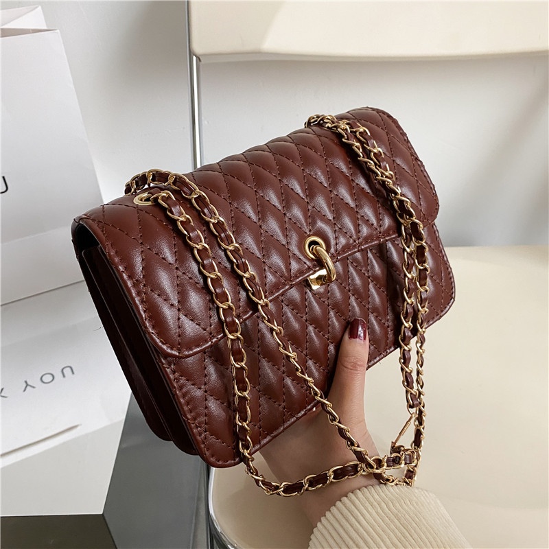 Túi đeo chéo thêu họa tiết hình thoi đơn giản thời trang thu đông 2021