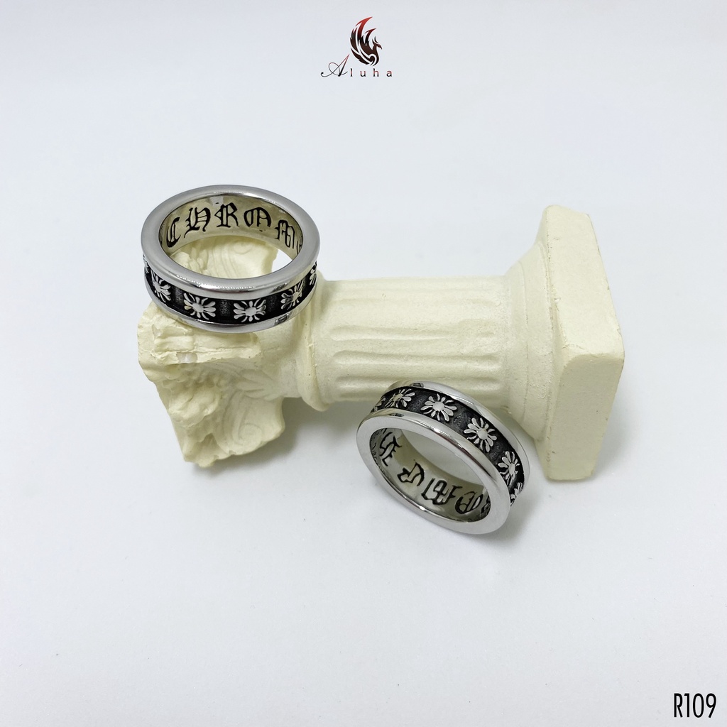 Nhẫn Titan bản 8mm, Chrome Heart tinh xảo họa tiết retro hoa Iris khắc chữ lớn bên trong - R109 - s6 - Aluha