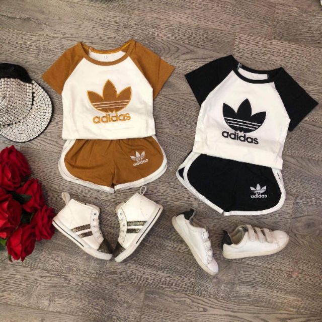 Bộ thể thao adidas