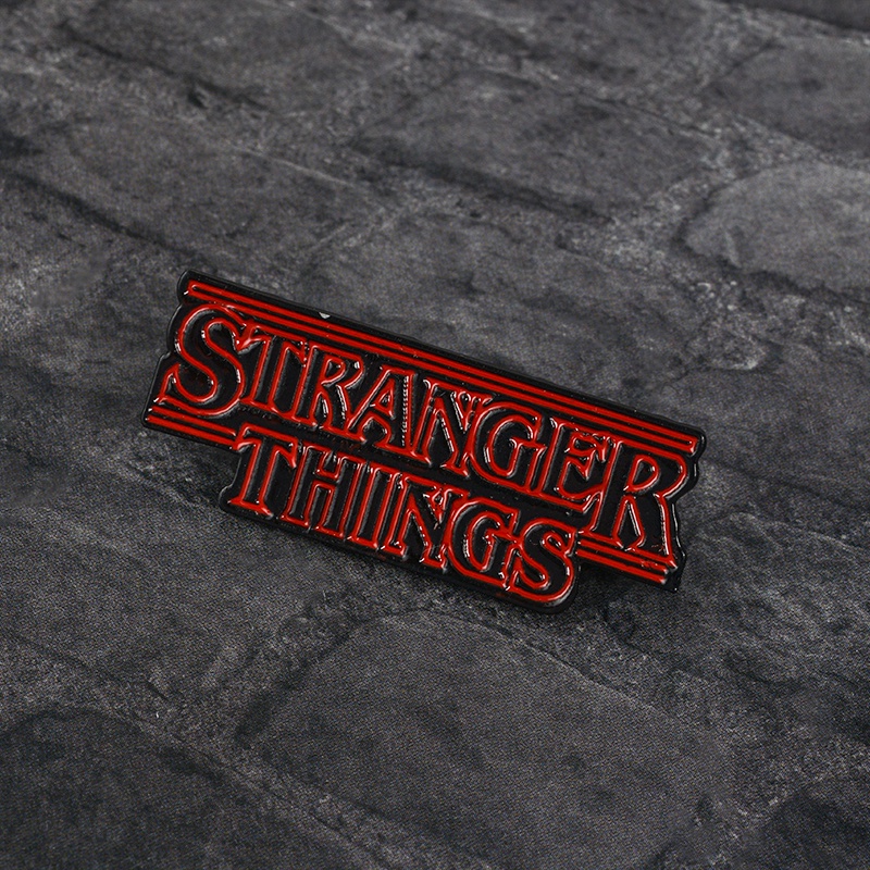 Ghim Cài Áo Hình Logo Stranger Things / Waffle / TV Thiết Kế Đơn Giản Cho Bạn Bè