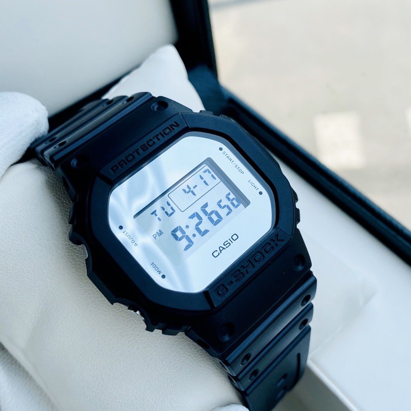 Đồng hồ nam nữ C.asio G.sock DW5600 tráng gương cực độc