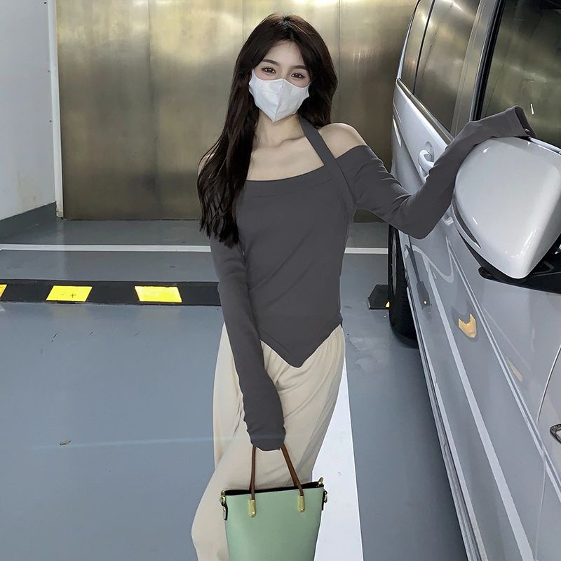 Áo thun gân tay dài trễ vai vải cotton vạt gấu chéo cá tính màu đen trắng Ladya Store